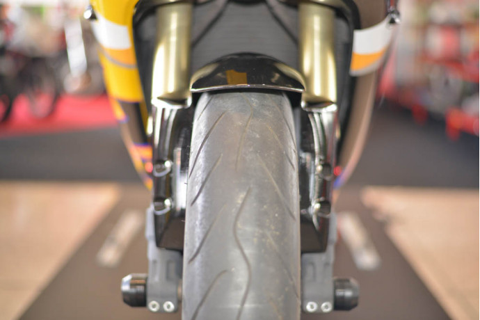 Garde-boue Avant YAMAHA YZF R6 2005 Garde-boue Avant YAMAHA YZF R6 2005