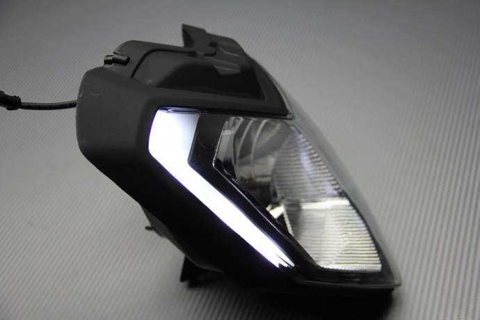 Faro / Fanale anteriore YAMAHA MT 125 2014 - 2019 Faro / Fanale anteriore YAMAHA MT 125 2014 - 2019