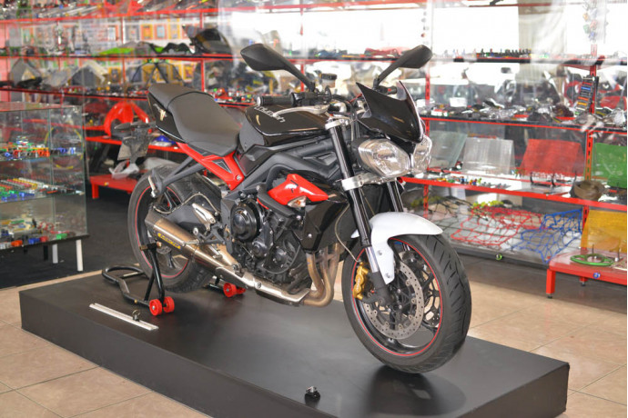 Vorderer Kotflügel TRIUMPH STREET TRIPLE 675 / R 2007 - 2012