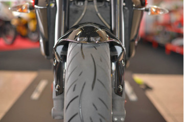 Garde-boue Avant TRIUMPH STREET TRIPLE 675 / R / RX 2013 - 2017 Garde-boue Avant TRIUMPH STREET TRIPLE 675 / R / RX 2013 - 2017