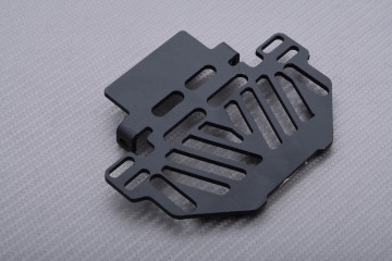 Portamatrícula universal reclinable