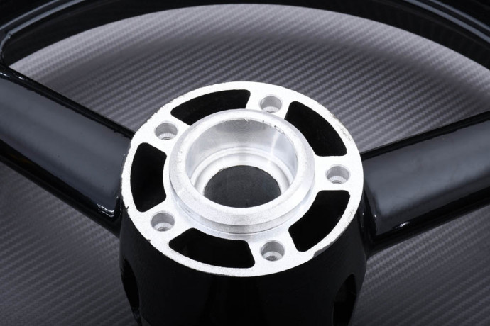 Vordere Felge SUZUKI GSXR 600 / 750 SRAD 1996 - 2000 Vordere Felge SUZUKI GSXR 600 / 750 SRAD 1996 - 2000