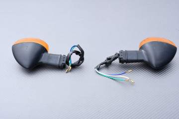 Clignotants arrière type origine YAMAHA YZF R3 / R6 / R1 / FZ6 / FZ8 / FZ1 / FAZER 600 / 800 / 1000 2002 - 2020 Clignotants arrière type origine YAMAHA YZF R3 / R6 / R1 / FZ6 / FZ8 / FZ1 / FAZER 600 / 800 / 1000 2002 - 2020
