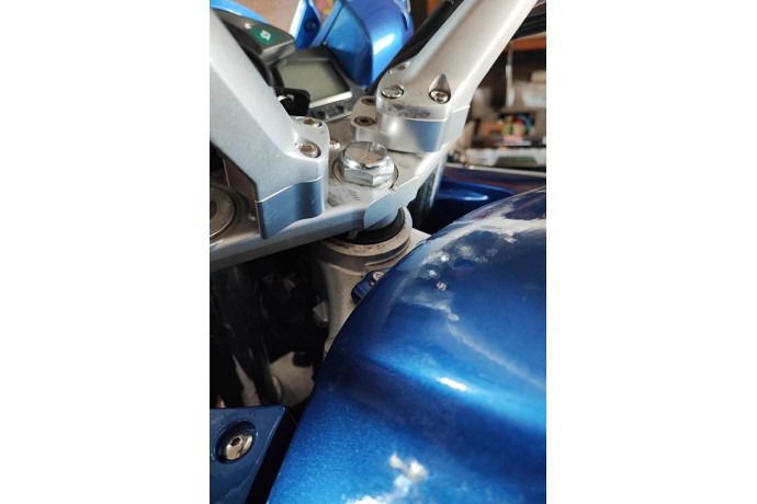 Spezifischer Erhöhungs- / Lenkerklemmblock YAMAHA FJR 1300 2001 - 2005 Spezifischer Erhöhungs- / Lenkerklemmblock YAMAHA FJR 1300 2001 - 2005