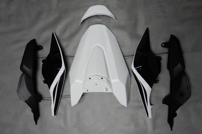 Complete Fairing set HONDA CBR 650 R 2019 - 2023 Complete Fairing set HONDA CBR 650 R 2019 - 2023