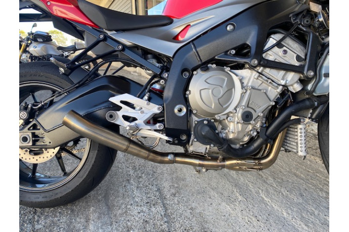 Línea completa / Sistema completo de escape BMW S1000RR / HP4 2009 - 2014 Línea completa / Sistema completo de escape BMW S1000RR / HP4 2009 - 2014