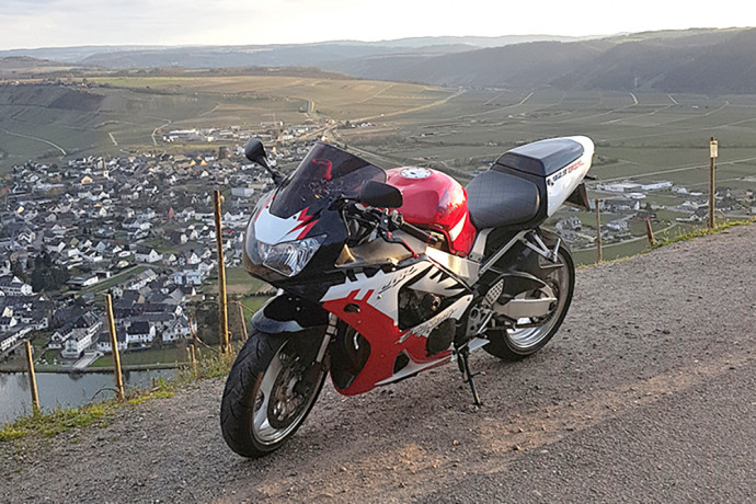 Complete Fairing set HONDA CBR 900 / 929 RR 2000 - 2001 Complete Fairing set HONDA CBR 900 / 929 RR 2000 - 2001