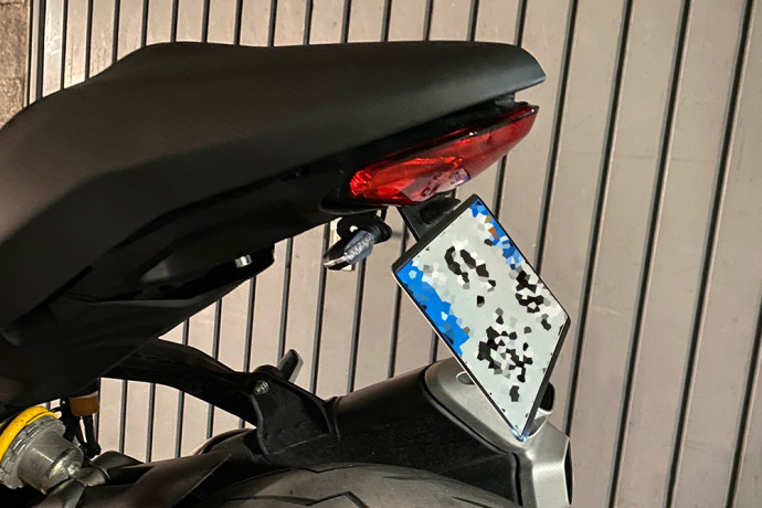 Support de plaque spécifique AVDB DUCATI MONSTER 1200 / 821 / 797 / SUPERSPORT 939 / 950 2017 - 2024 Support de plaque spécifique AVDB DUCATI MONSTER 1200 / 821 / 797 / SUPERSPORT 939 / 950 2017 - 2024