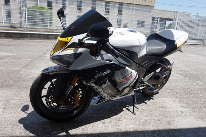 Polycarbonat-Windschutzscheibe KAWASAKI ZX6R / 636 2005 - 2008 Polycarbonat-Windschutzscheibe KAWASAKI ZX6R / 636 2005 - 2008