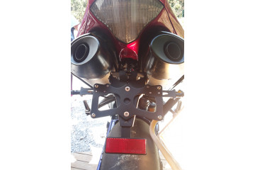 Kennzeichen Halterung YAMAHA YZF R1 / R6 2004 - 2023 Kennzeichen Halterung YAMAHA YZF R1 / R6 2004 - 2023