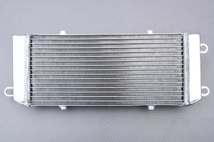 Radiator SUZUKI MARAUDER VZ 800 1997 - 2004 Radiator SUZUKI MARAUDER VZ 800 1997 - 2004