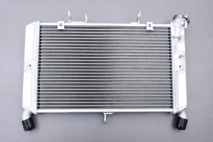 Radiateur YAMAHA MT09 / XSR 900 / TRACER / GT 2015 - 2020 Radiateur YAMAHA MT09 / XSR 900 / TRACER / GT 2015 - 2020