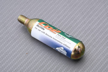 Pompa manuale e gonfiatore CO2 di alta qualità con bombolette da CO² GENUINE INNOVATION PACK-GI-2 Pompa manuale e gonfiatore CO2 di alta qualità con bombolette da CO² GENUINE INNOVATION PACK-GI-2
