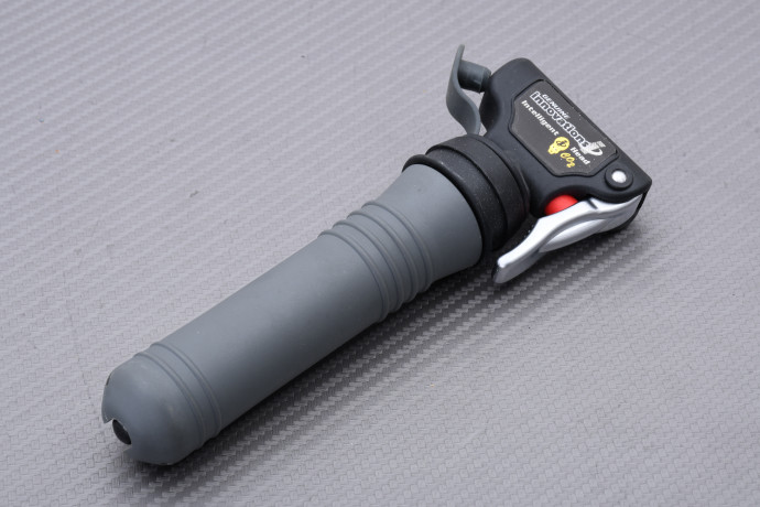 Pompa manuale e gonfiatore CO2 di alta qualità con bombolette da CO² GENUINE INNOVATION PACK-GI-2 Pompa manuale e gonfiatore CO2 di alta qualità con bombolette da CO² GENUINE INNOVATION PACK-GI-2