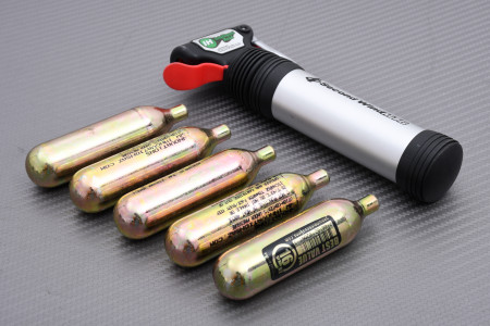 Juego de inflador de CO2 y bomba manual con bombonas 16GR GENUINE INNOVATION PACK-GI-3