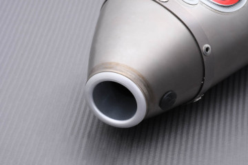 Silenciador / media línea Akrapovic Slip-On Titanio HONDA CRF 450 R 2004 Silenciador / media línea Akrapovic Slip-On Titanio HONDA CRF 450 R 2004