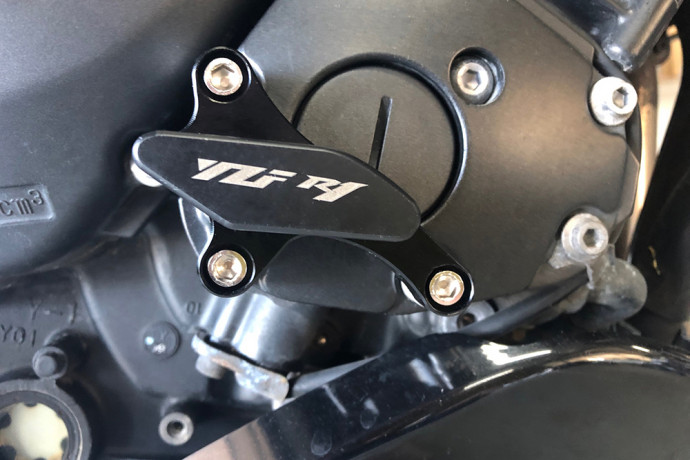 Coperchio carter motore YAMAHA YZF R1 2007 - 2008 Coperchio carter motore YAMAHA YZF R1 2007 - 2008