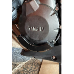 Tampons de protection Carters Moteur YAMAHA FAZER 600 / FZ6 / XJ6 / DIVERSION 2004 - 2017