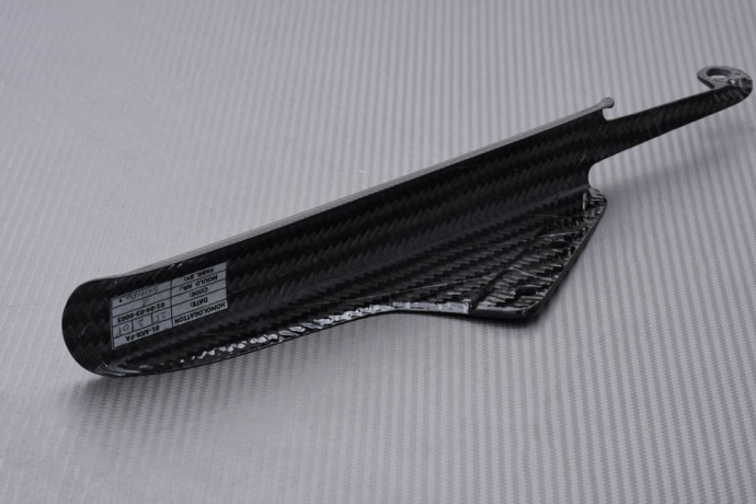 Guide chaine en Carbone Akrapovic SUZUKI GSXR 1000 2005 - 2006