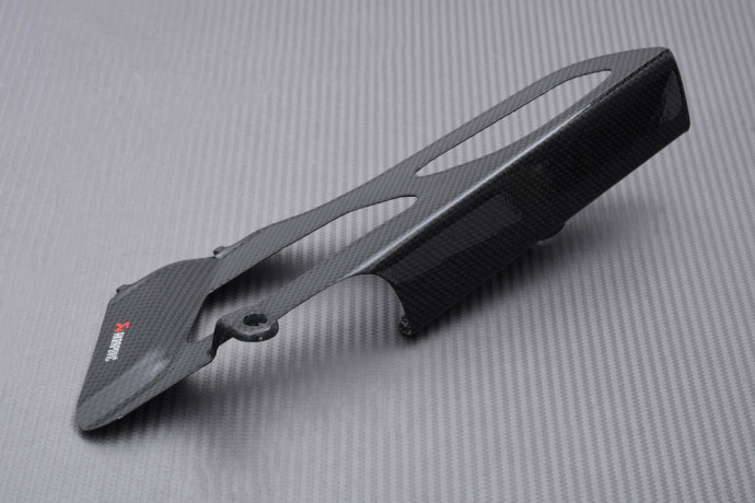 Carbon chain guard Akrapovic SUZUKI GSXR 1000 2005 - 2006 Carbon chain guard Akrapovic SUZUKI GSXR 1000 2005 - 2006