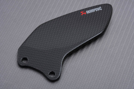 Protección Talonera izquierda en carbono Akrapovic SUZUKI GSXR 1000 2005 - 2008