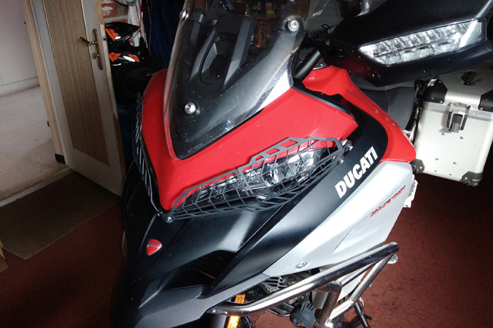 Cubierta del faro Adventure DUCATI MULTISTRADA 950 / 1200 / 1260 2015 - 2020 Cubierta del faro Adventure DUCATI MULTISTRADA 950 / 1200 / 1260 2015 - 2020