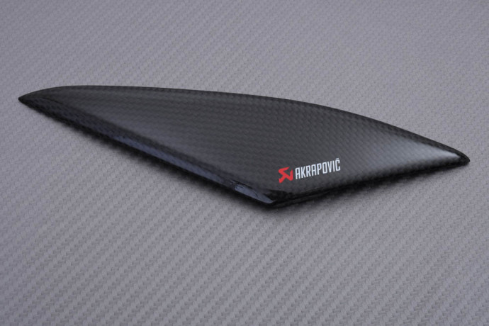 Paire de caches réservoir latéraux en Carbone Akrapovic SUZUKI GSXR 1000 2005 - 2006