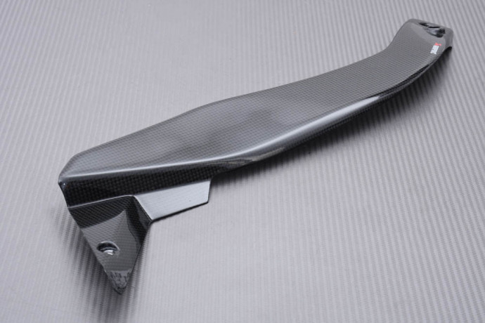 Paire de caches latéraux sous réservoir en Carbone Akrapovic KAWASAKI Z1000 2010 - 2013