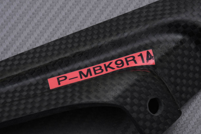 Auspuffhalterung aus Carbon Akrapovic HONDA CBR 929 / 954 RR 2000 - 2003