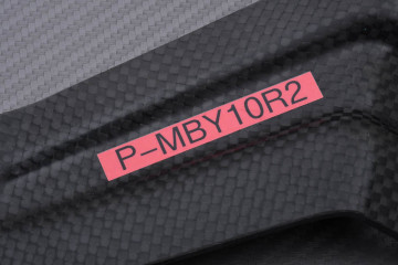 Patte de fixation d'échappement en Carbone Akrapovic YAMAHA YZF R1 2002 - 2003