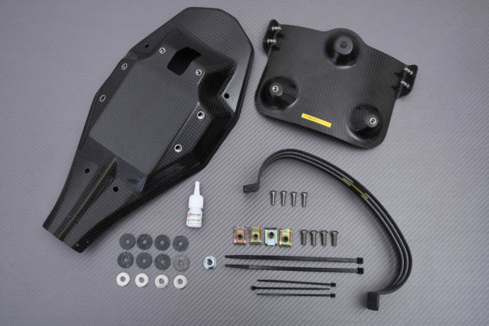 Support de Silencieux et support de plaque en Carbone Akrapovic DUCATI 749 / 999 BIPOSTO 2002 - 2007