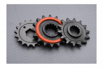 Pignon OGNIBENE YAMAHA YZF R1 / MT07 / MT09 / TRACER / MT10 / XSR 700 / 900 / TDM / FZ8 2002 - 2023