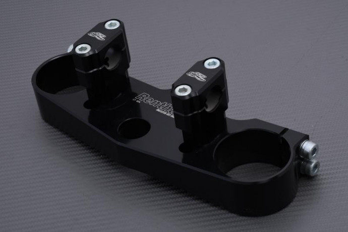 Té supérieur aluminium taillé masse avec pontets Noir RENTHAL SUZUKI RM 125 / 250 2001 - 2003 REF : CA020