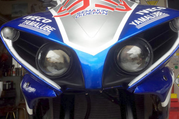 Faro / Óptica delantera YAMAHA YZF R1 CROSSPLANE 2012 - 2014 Faro / Óptica delantera YAMAHA YZF R1 CROSSPLANE 2012 - 2014