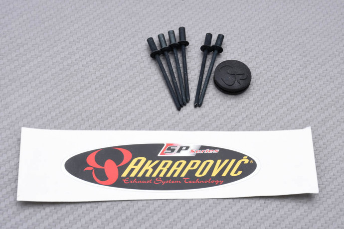 Extremo de escape AKRAPOVIC en carbono KAWASAKI ZX6R 2005 - 2006 REF : V-EC17 Extremo de escape AKRAPOVIC en carbono KAWASAKI ZX6R 2005 - 2006 REF : V-EC17