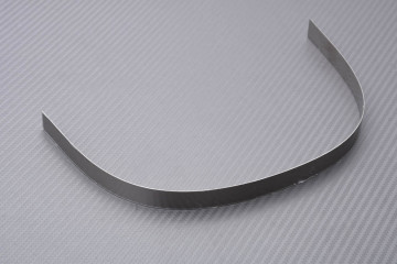 Embout d'échappement AKRAPOVIC en Carbone REF : V-EC33 Embout d'échappement AKRAPOVIC en Carbone REF : V-EC33