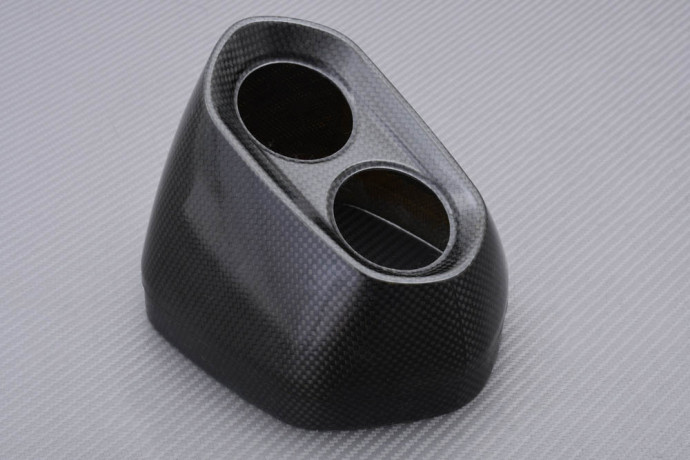 Embout d'échappement AKRAPOVIC en Carbone REF : V-EC261 Embout d'échappement AKRAPOVIC en Carbone REF : V-EC261