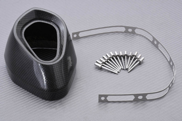 Embout d'échappement AKRAPOVIC en Carbone REF : V-EC75 Embout d'échappement AKRAPOVIC en Carbone REF : V-EC75