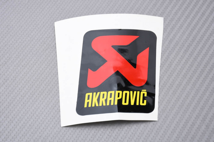 Embout d'échappement AKRAPOVIC en Carbone REF : V-EC58