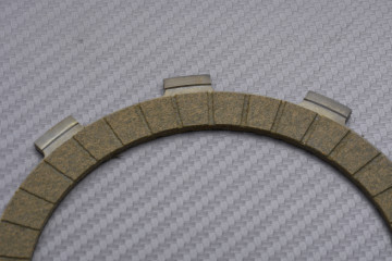 Kit de discos de fricción de embrague en Kevlar EBC SRC SUZUKI GSF / GSX / GSXR 750 / 1200 1996 - 2006 REF: SRC040 Kit de discos de fricción de embrague en Kevlar EBC SRC SUZUKI GSF / GSX / GSXR 750 / 1200 1996 - 2006 REF: SRC040