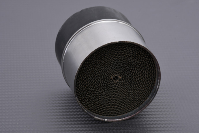 Zugelassene AKRAPOVIC-Sportauspuffkatalysatoren HONDA / KTM / PIAGGIO / YAMAHA Zugelassene AKRAPOVIC-Sportauspuffkatalysatoren HONDA / KTM / PIAGGIO / YAMAHA