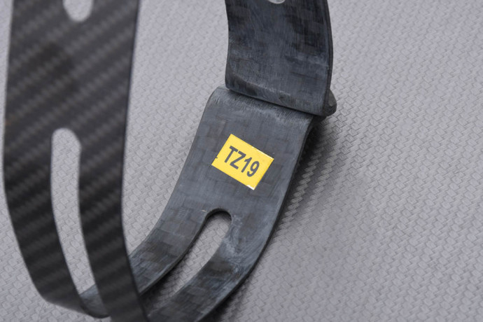 Akrapovič Carbon Exhaust Clamp YAMAHA YZF R1 2009 - 2014 REF : P-MCTZ19 Akrapovič Carbon Exhaust Clamp YAMAHA YZF R1 2009 - 2014 REF : P-MCTZ19