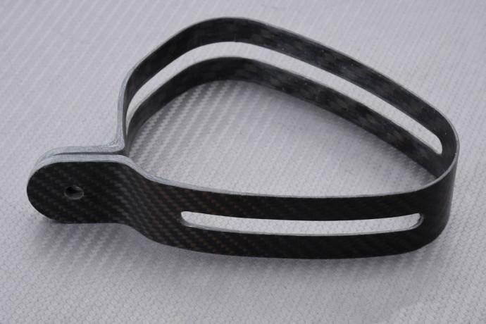 Auspuffschelle Akrapovič Carbon HONDA CBR 1000 RR 2008 - 2011 REF : P-MCTAP1 Auspuffschelle Akrapovič Carbon HONDA CBR 1000 RR 2008 - 2011 REF : P-MCTAP1