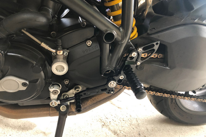 Estriberas retrasadas regulables DUCATI STREETFIGHTER 848 / 1098 2009 - 2015 Estriberas retrasadas regulables DUCATI STREETFIGHTER 848 / 1098 2009 - 2015
