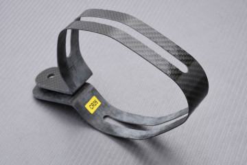Collier d'échappement AKRAPOVIC en Carbone REF : P-MCCR26