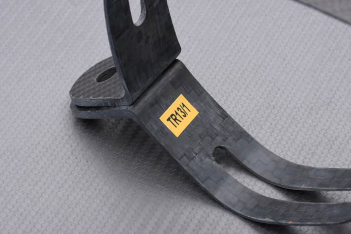 Auspuffschelle Akrapovič Carbon YAMAHA FZ1 / FAZER 2006 - 2015 REF : P-MCTR13/1