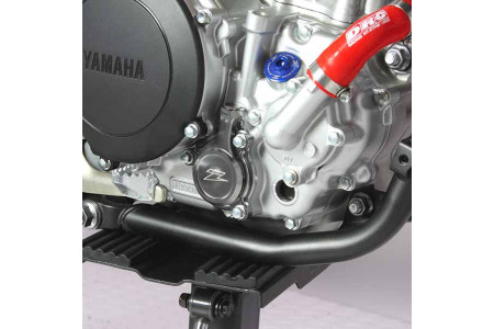 Bouchon filtre à huile en Aluminium ZETA couleur Titane YAMAHA WRX / WRR 250 2007 - 2011 REF: ZE90-1310