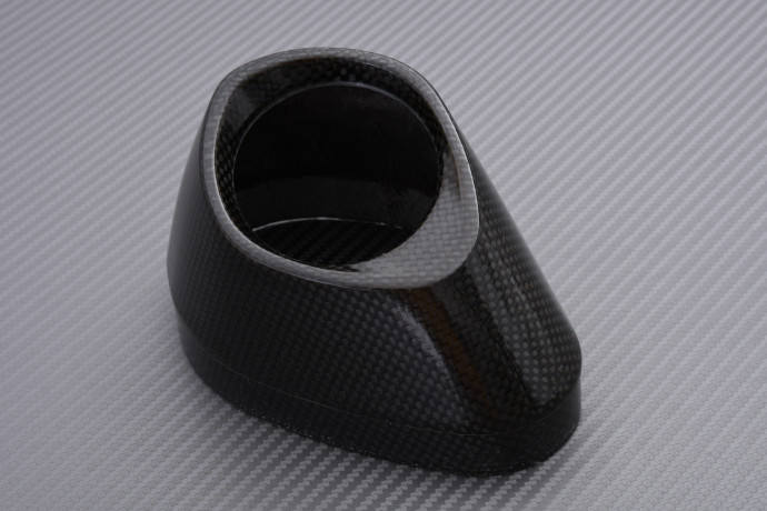 Embout d'échappement AKRAPOVIC en Carbone REF : Q5/210175 Embout d'échappement AKRAPOVIC en Carbone REF : Q5/210175