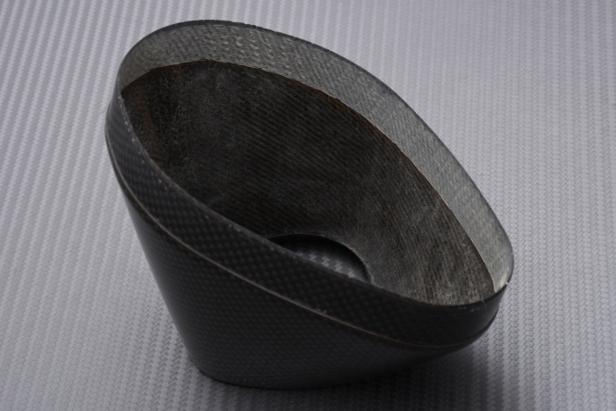 Embout d'échappement AKRAPOVIC en Carbone REF : Q5/210175 Embout d'échappement AKRAPOVIC en Carbone REF : Q5/210175