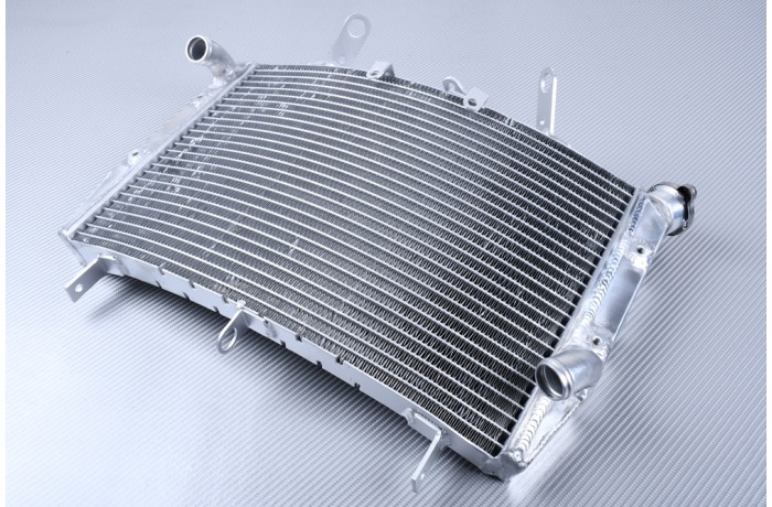 Radiateur YAMAHA YZF R6 / RACE 2017 - 2024 Radiateur YAMAHA YZF R6 / RACE 2017 - 2024